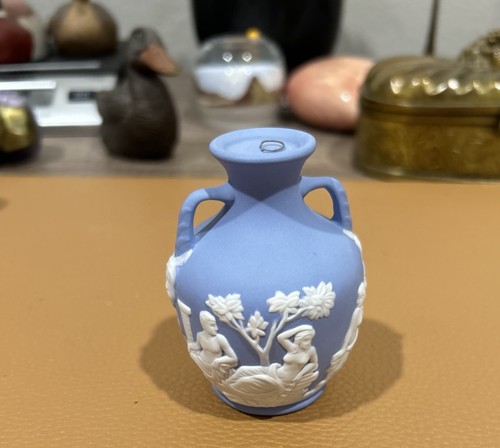 Wedgwood iconic blue portland - wedgwood,