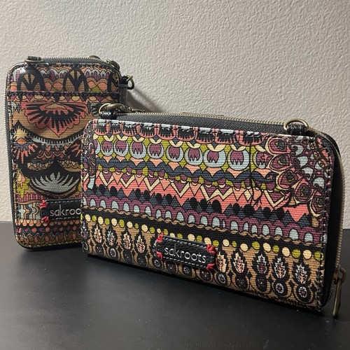 Sakroots lot artist - of, 2