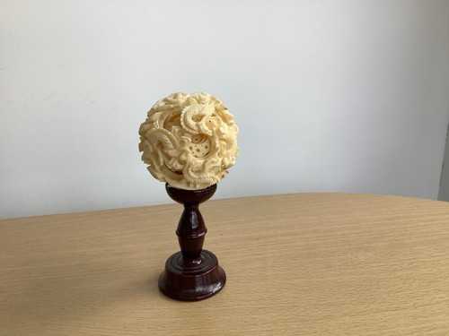 Chinese dragon puzzle - , ball