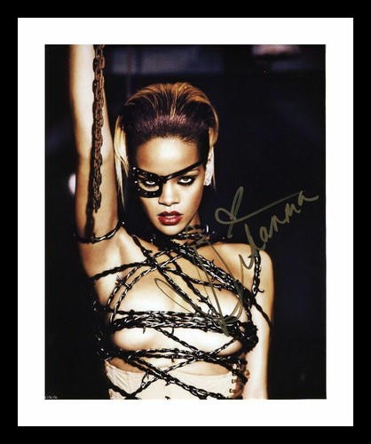 Rihanna autograph signed - signed, &