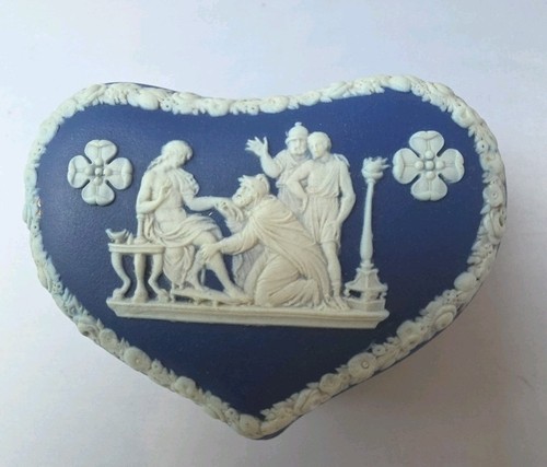Wedgwood blue dip jasperware - blue,