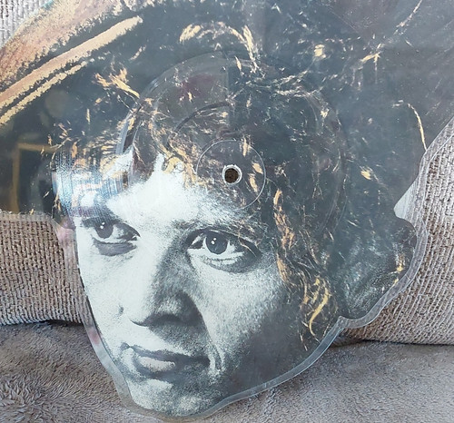 Simply red shaped vinyl - vinyl, single