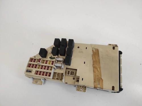 Chrysler 300 fuse box - chrysler,