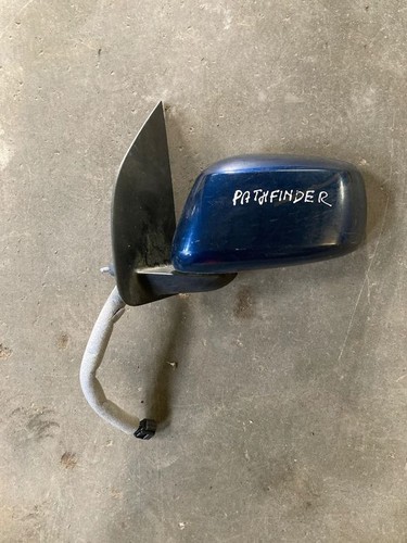Breaking nissan pathfinder r51 - nissan,