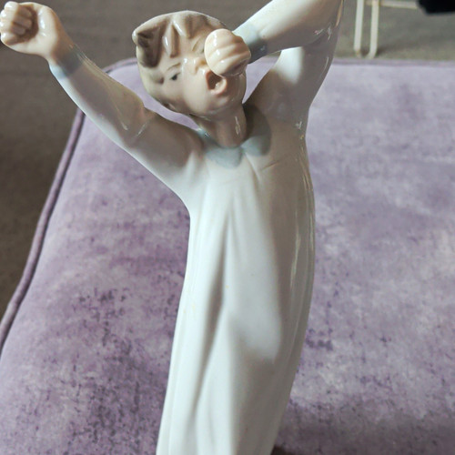 Lladró handmade white - handmade,