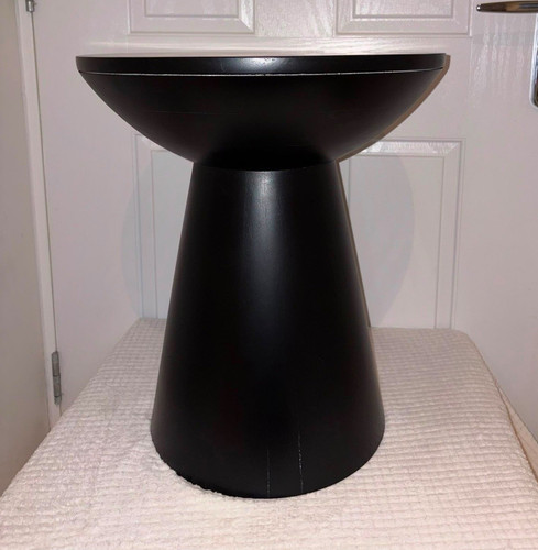 Very black round pedestal - very, drum