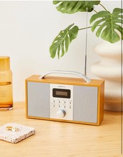 Groov-e Boston Wooden DAB & FM Digital Radio - Built-In Alarm Clock, Dynamic LCD