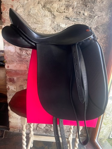Kensington kes dressage saddle - kes,