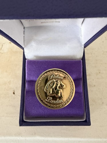 2022 palace statue sovereign - 2022,