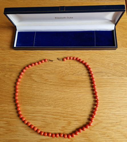 Vintage pink coral necklace - pink,