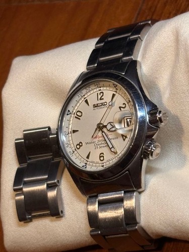 Seiko red alpinist - red, scvf007