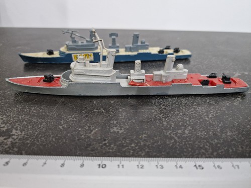 Matchbox sea kings model - 2x,