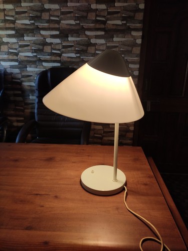Louis poulsen table - table, lamp