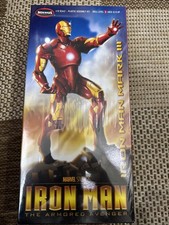 Iron Man Mark III 1:8 Scale