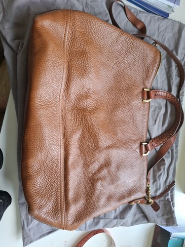 Gorgeous soft leather - soft, tan