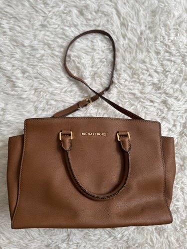 Michael kors leather medium - michael,