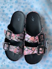 BNWT By TU Size 6 Floral