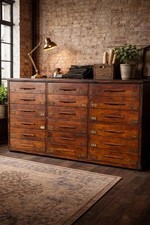 Exceptional large vintage - large,