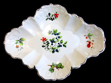 James Kent Old Foley. Quatrefoil Scalloped Dish. Unusual Pattern Berries. 1950s