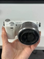 Sony NEX-5R 16.1 MP Mirrorless
