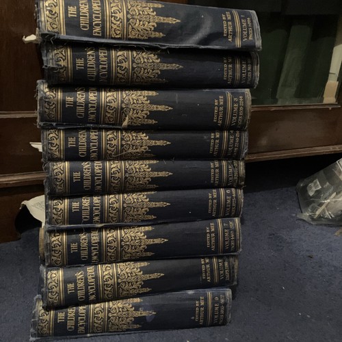 The children encyclopaedia - the,