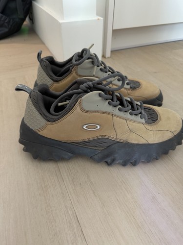 Oakley brain dead size 9 - uk,