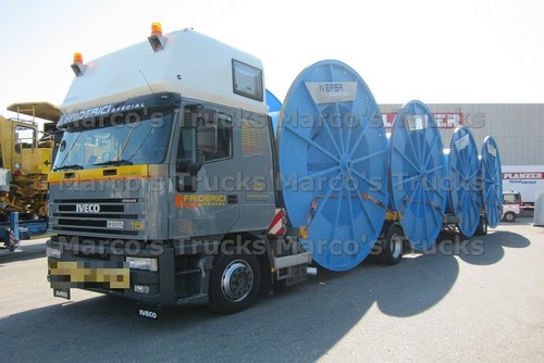 Truck photo iveco - truck,