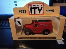 Lledo  Days Gone DG58 1950 Morris Z Van ITV 40 YEARS 1955-1995