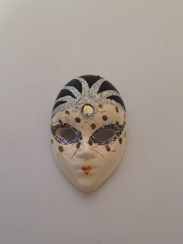 Plastic carnaval mask dancer - plastic,