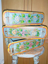 A SET OF THREE TRADITIONAL