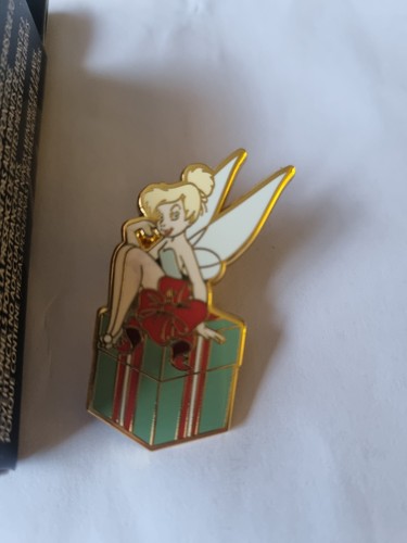 Loungefly disney pin - disney, badge
