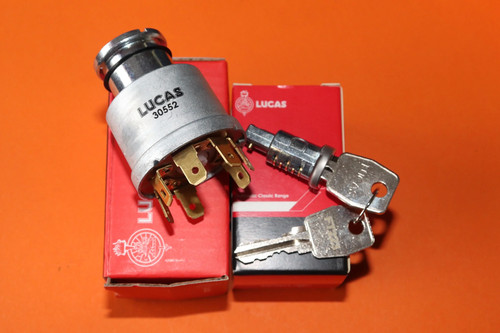 Triumph bsa lucas position - lucas,