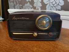 VINTAGE REGENTONE DP2 BAKELITE VALVE RADIO