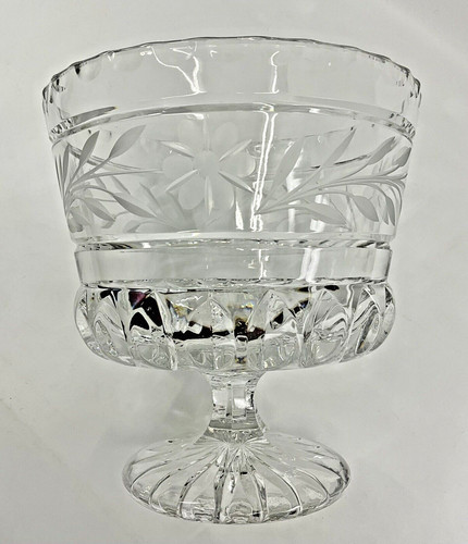 Stunning cut lead crytal - ,