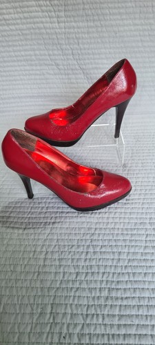 Barretts red platform - red,