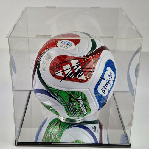 Cristiano ronaldo hand signed - ronaldo,