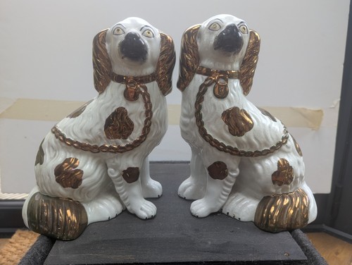 Staffordshire pair wally - staffordshire,