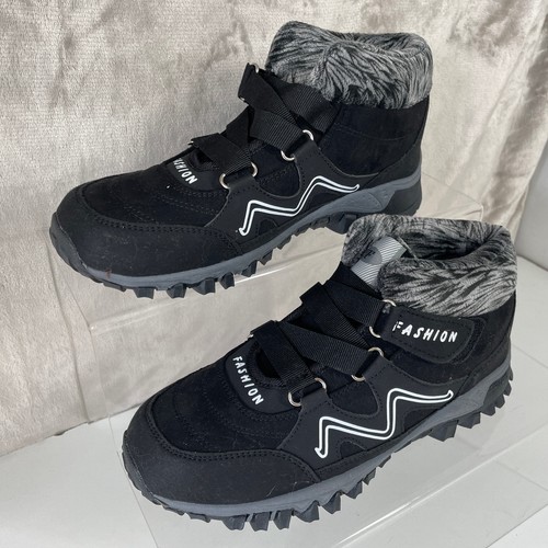 Black snow boots - snow,