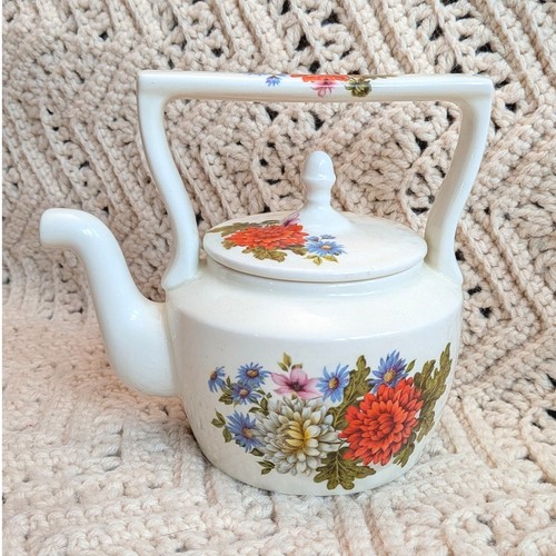 Arthur wood teapot 5942 fine - teapot,