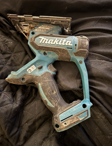 Makita dsd180 18v ion - 18v, li-ion