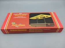 Hornby OO Gauge R514 Platform