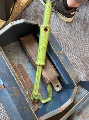 Bahco nail puller - no,