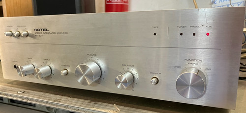 Rotel 300 amplifier - 300,
