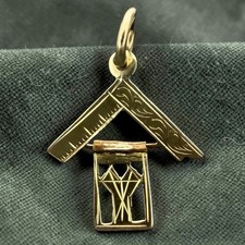 Vintage Square & Compass