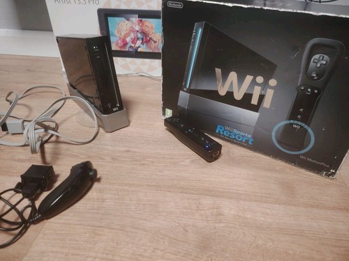 Black nintendo wii with game - black,