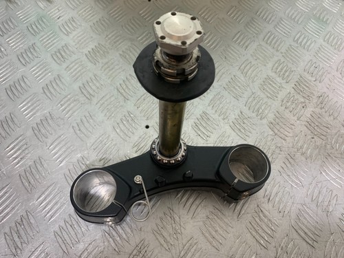 Triumph 1050 speed triple - speed,