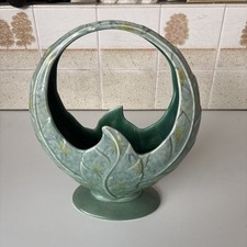 Beswick 819 Art Deco leaf Vase