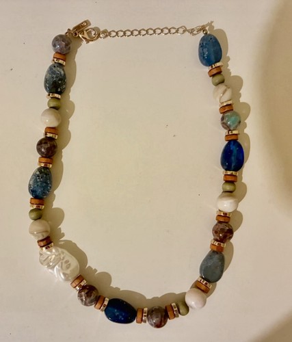 Costume jewellery necklace - jewellery,