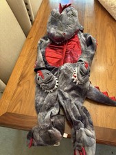 Ministry of Rascals gray red