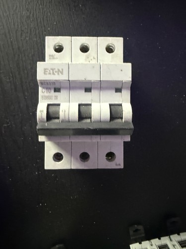 Mem mcb amp - triple, pole
